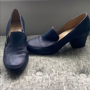 Naturalizer Navy Leather Block Heel Loafers